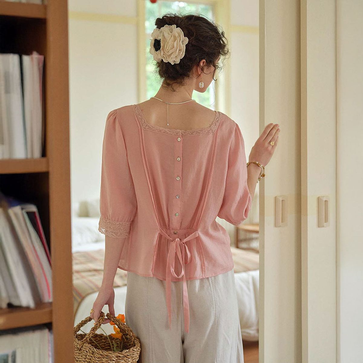 심플레트로(SIMPLE RETRO) SR_Pink square collar top