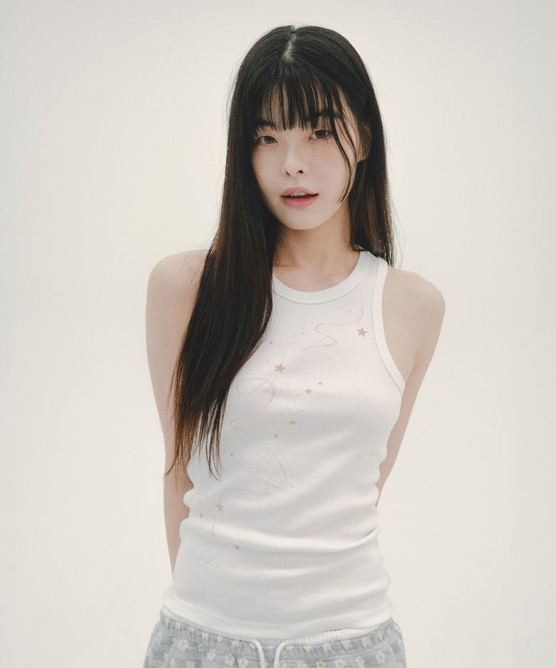 갤럭시 그래픽 탱크탑 화이트 인디핑크