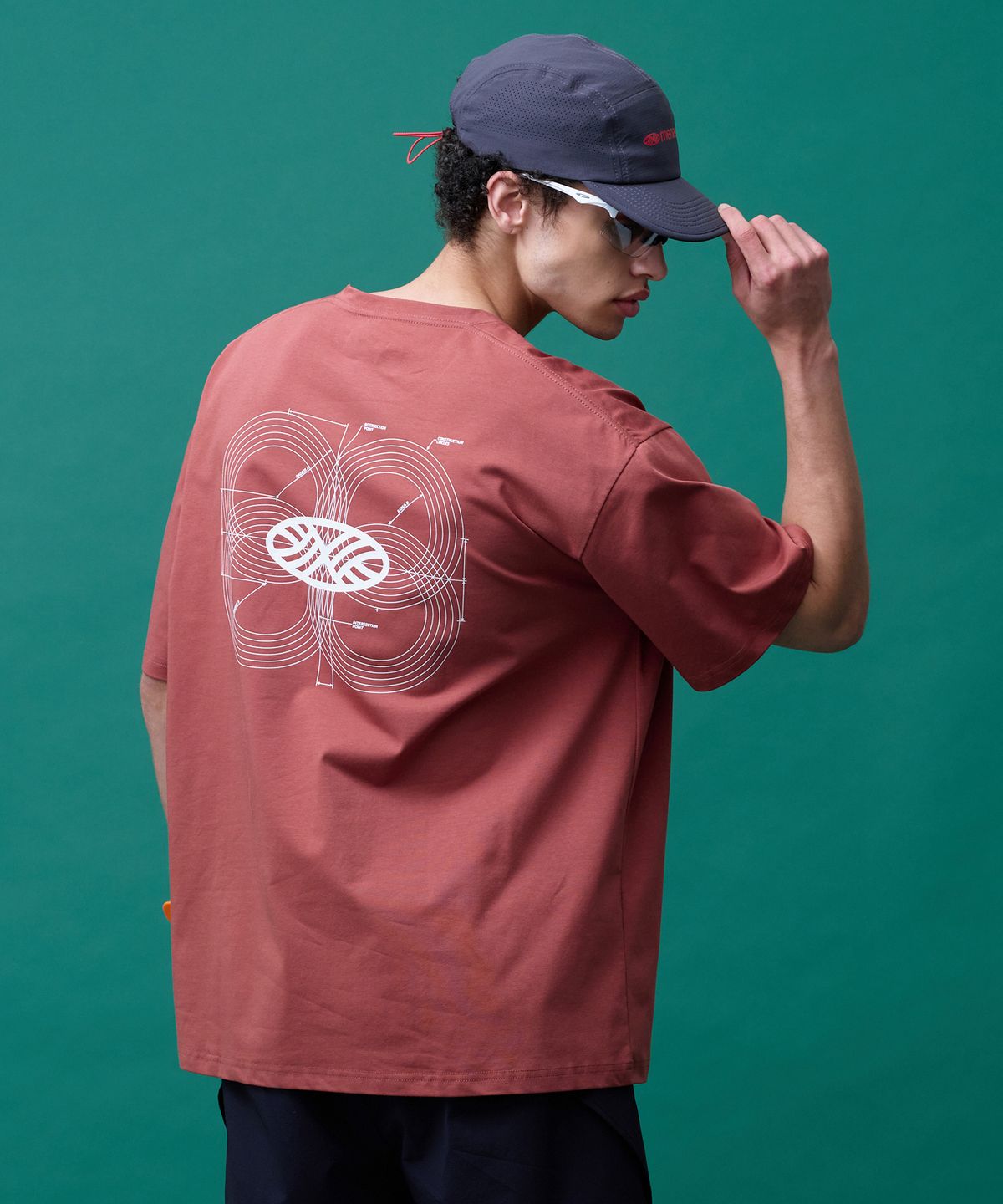 미나수(MENASOO) Unisex Symbol Sorona Basic T Shirt_Brick