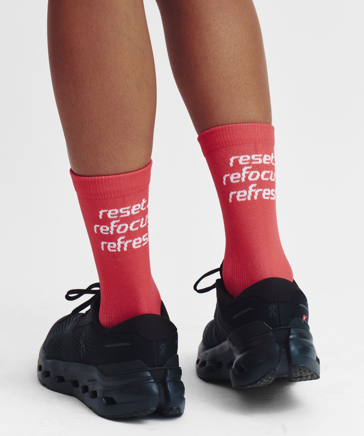 미나수(MENASOO) Flow Running Crew Socks_Pink