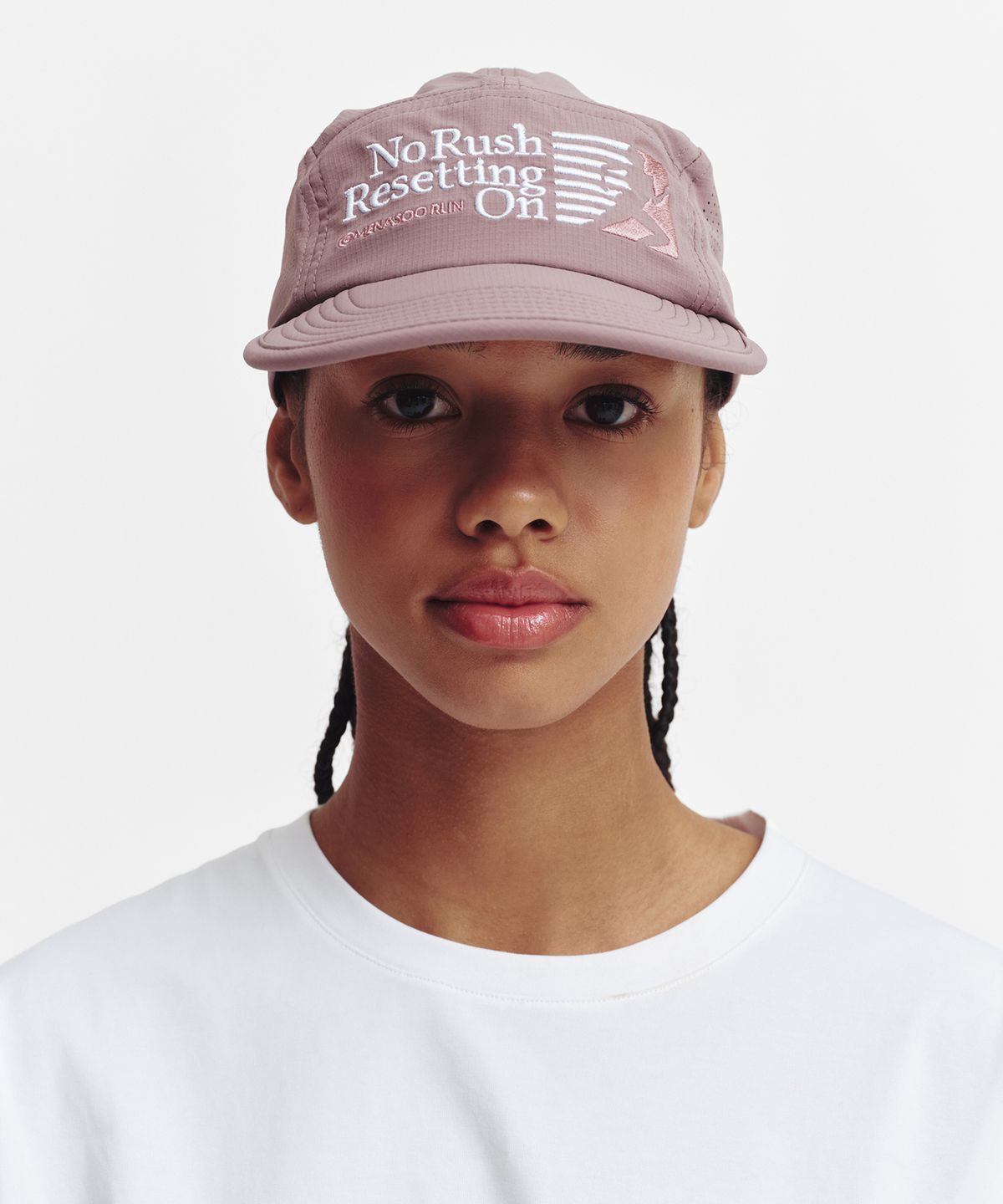미나수(MENASOO) Running Sports No Rush Short Brim Cap_Purple