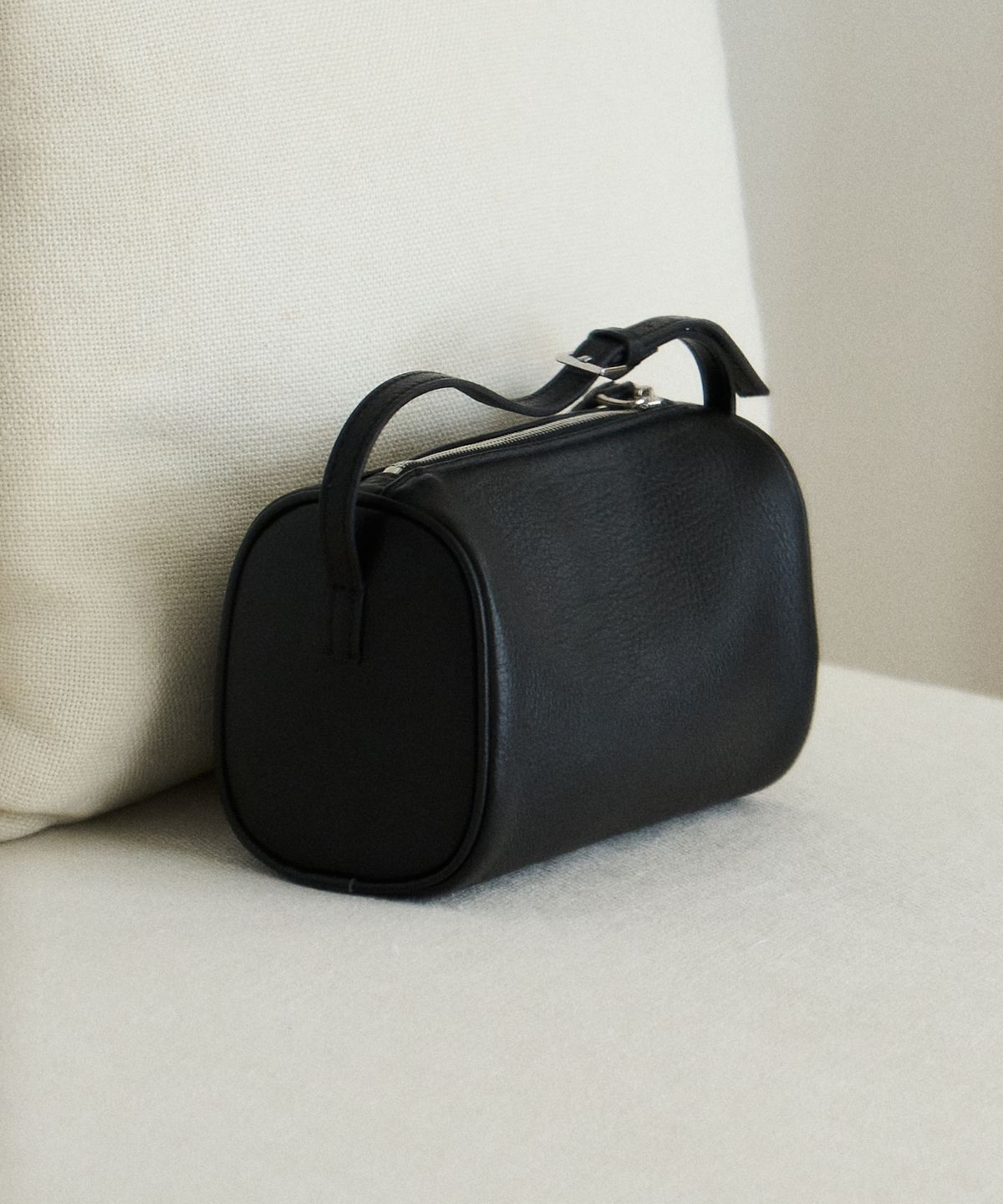 엘리오티(ELLIOTI) Esme Bag_Black