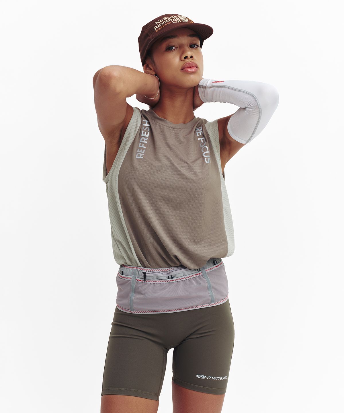 미나수(MENASOO) Refocus Mesh Sleeveless Top_Khaki