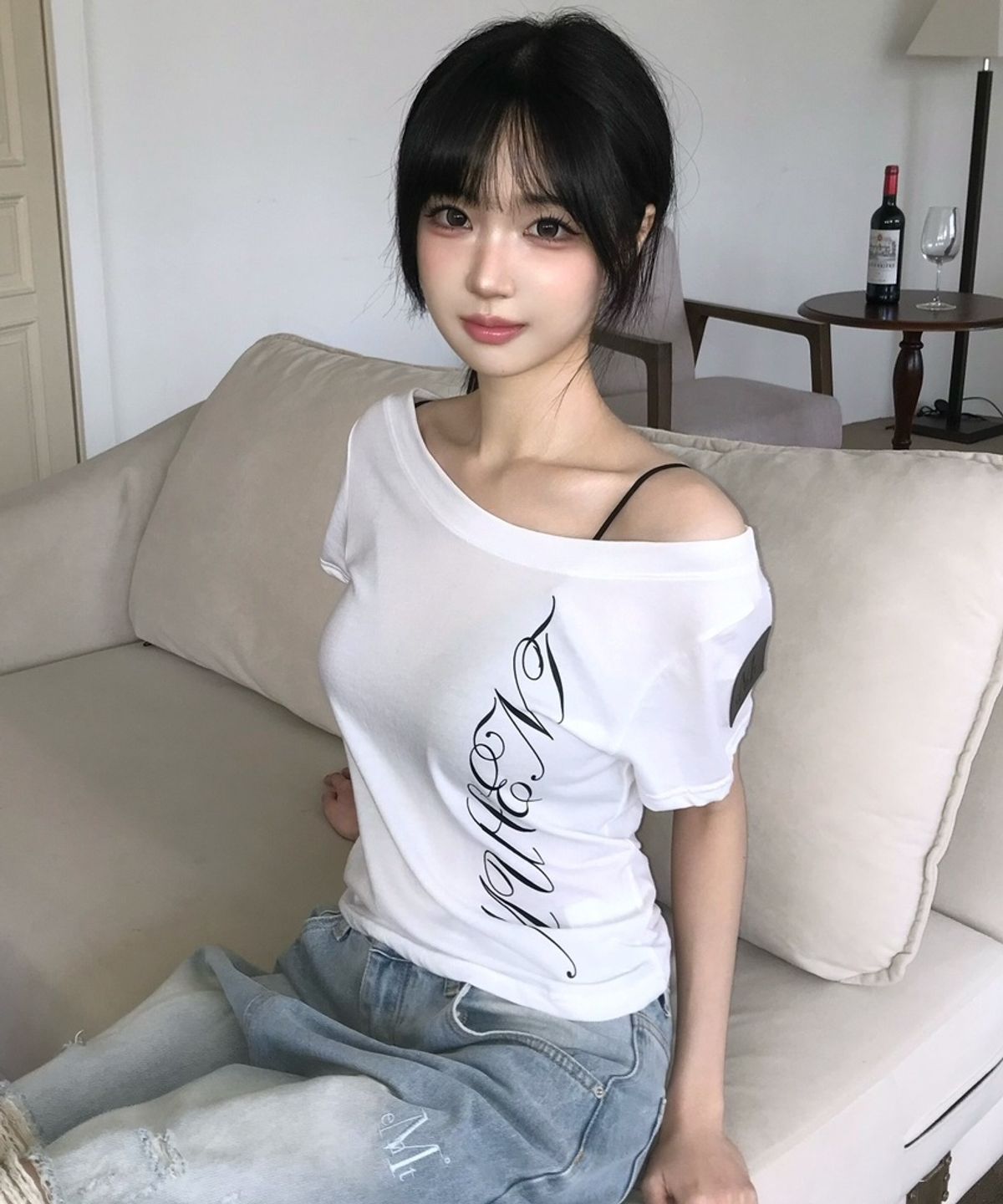 무센트(MUCENT) 에테르 엔젤 윙스 원 숄더 반팔 티 (2컬러)