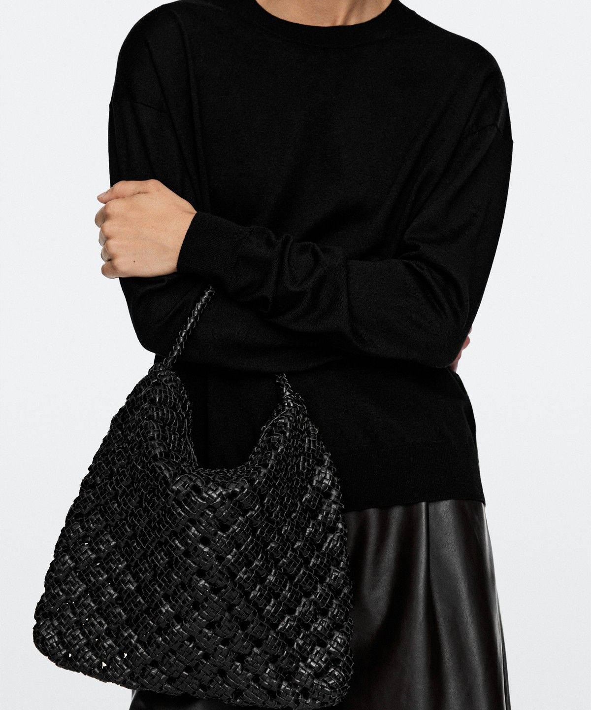 마시모두띠(MASSIMO DUTTI) 미디움 브레이디드 나파 가죽 백
