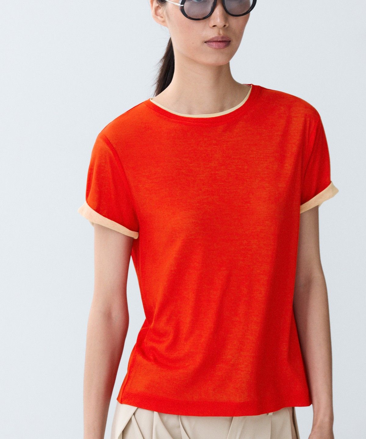 마시모두띠(MASSIMO DUTTI) 더블 마감 반팔 티셔츠
