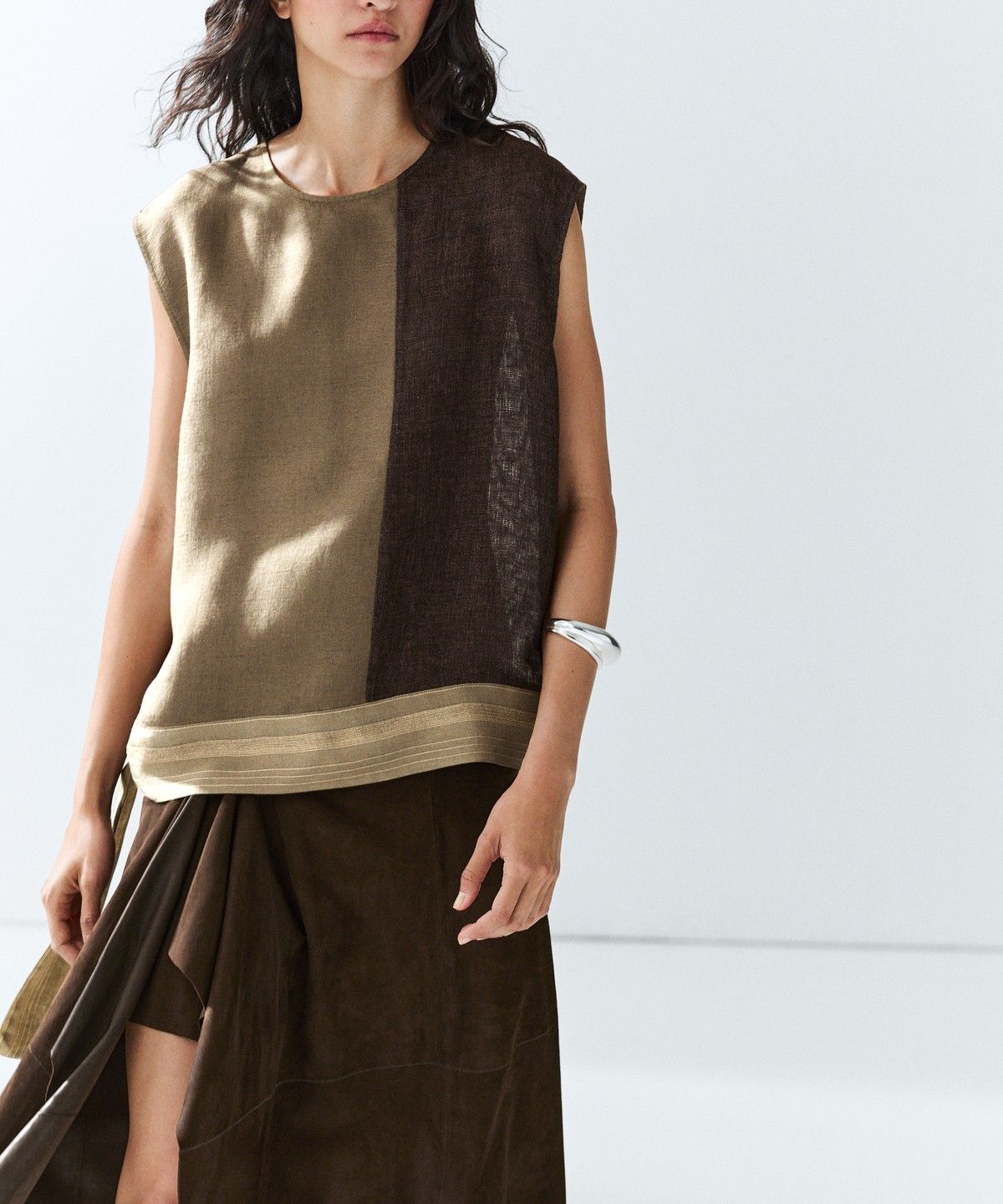 마시모두띠(MASSIMO DUTTI) 린넨 혼방 플루이드 탑