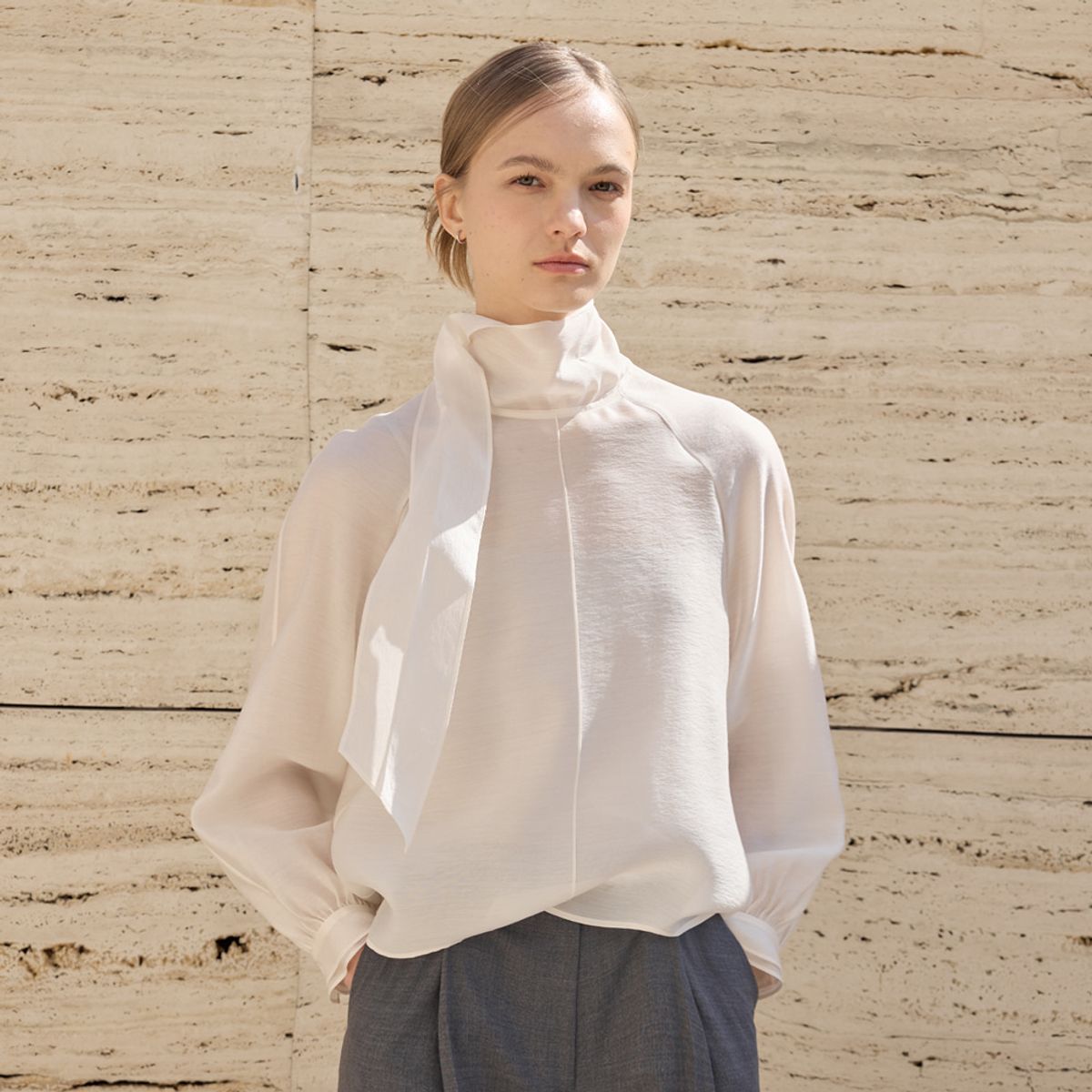 히이크(HYYK) Tencel Tie Blouse_Pink Beige