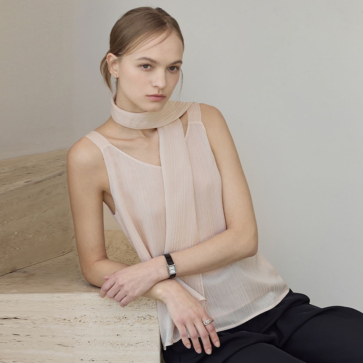 히이크(HYYK) Scarf Set Two-Way Blouse_Salmon Beige