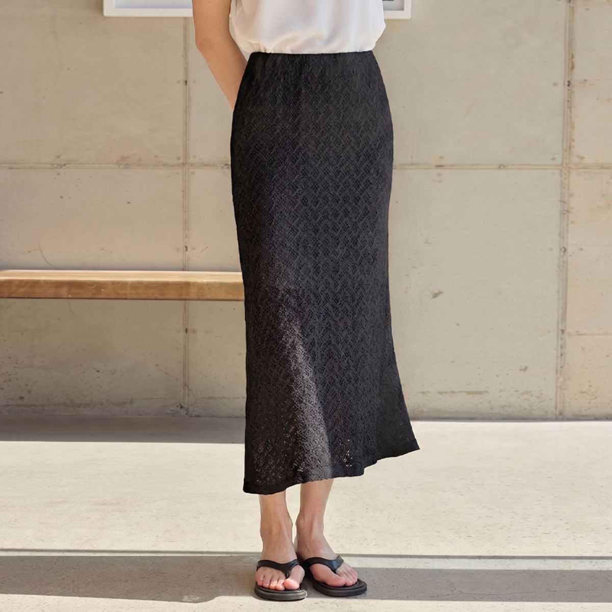 히이크(HYYK) Flare Maxi Lace Skirt_Black