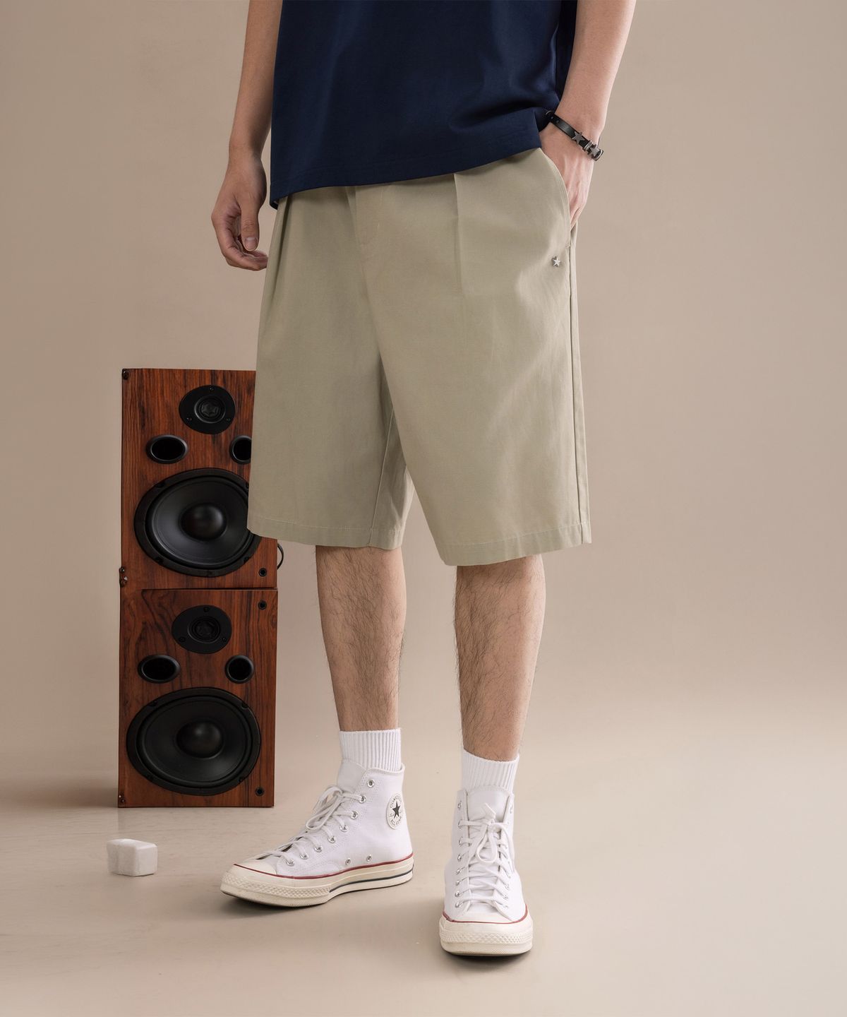 컨버스(CONVERSE) 노벨티 어반 쇼츠 페일 서플러스 MCK063-J3W