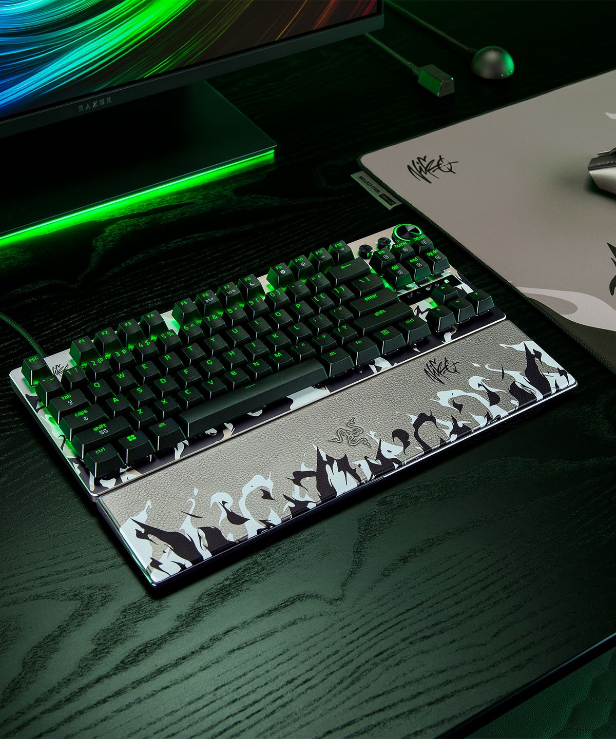 레이저(RAZER) 헌츠맨 V3 Pro 텐키리스 8K 게이밍 키보드 NiKo 에디션 영문배열
