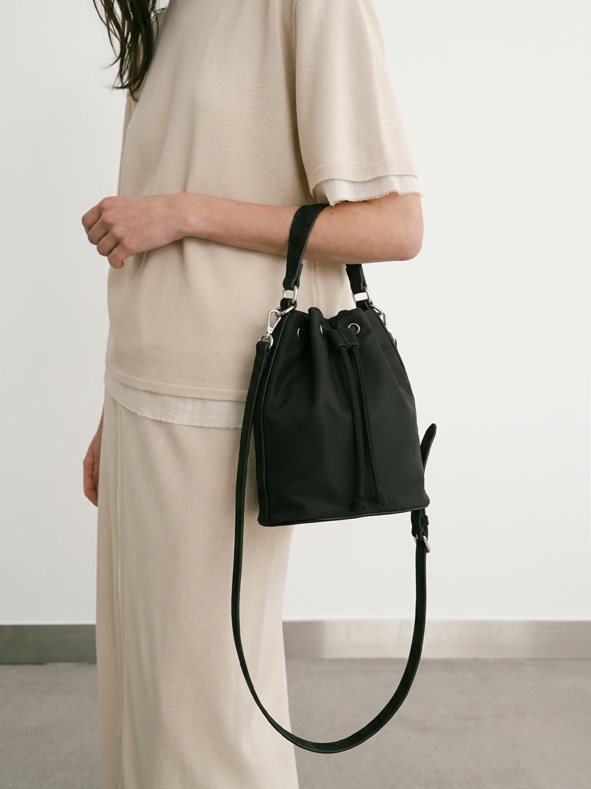 킬리안(KYLIAN) Rachel Nylon Bucket 레이첼 나일론 버킷백
