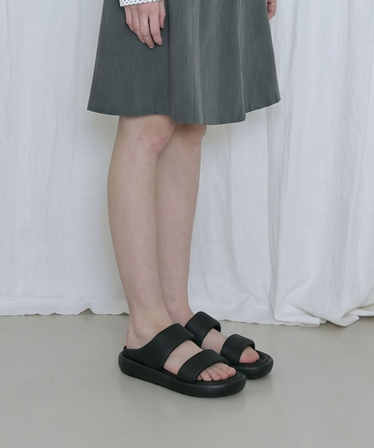 스퍼(SPUR) Goa Gented Softly Sandal 스트랩 샌들 3cm -US9061 (2color)