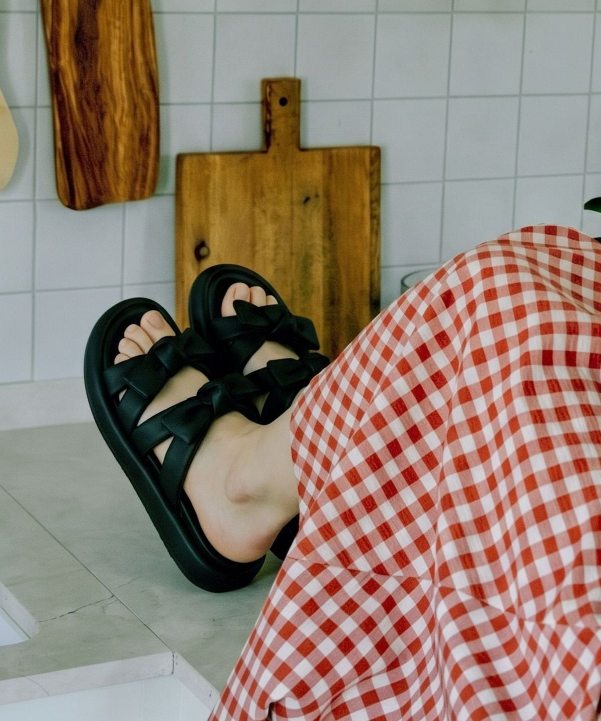 스퍼(SPUR) Goa Bow Softly Sandal 스트랩 슬리퍼 샌들 3cm -US9062 (2color)