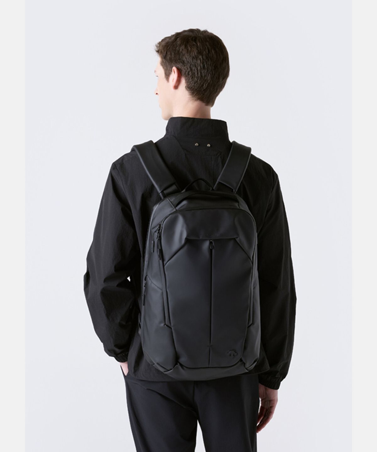 데상트(DESCENTE) 웨더프루프 백팩 (28L) 블랙 SR323DBP70