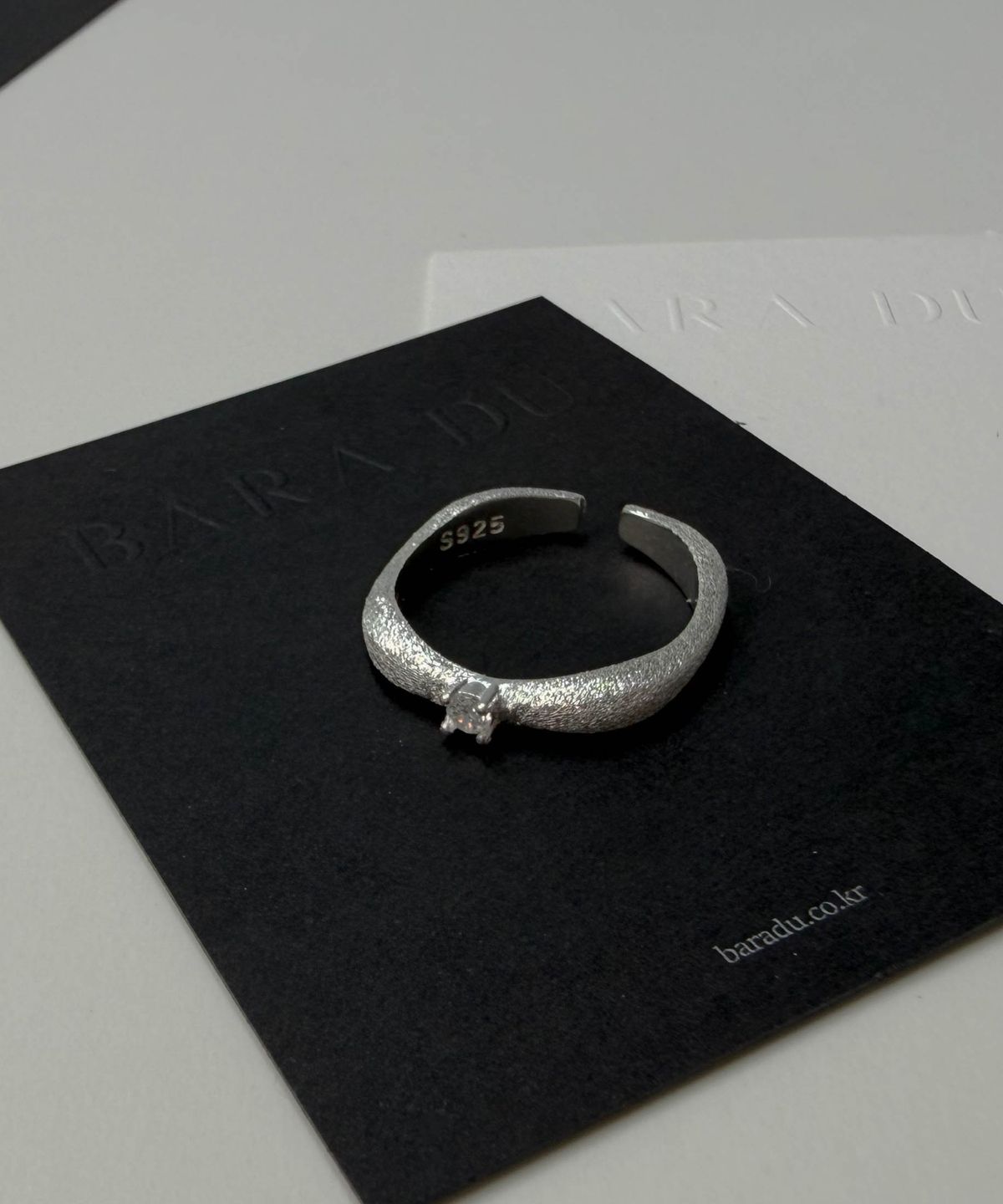 바라두(BARADU) 925 Glitter sanding open ring