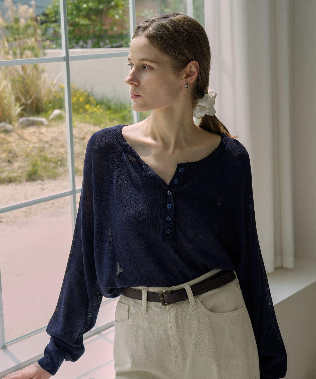 블레티(VLETI) Linen Blend Raglan Half Button Knit (navy)