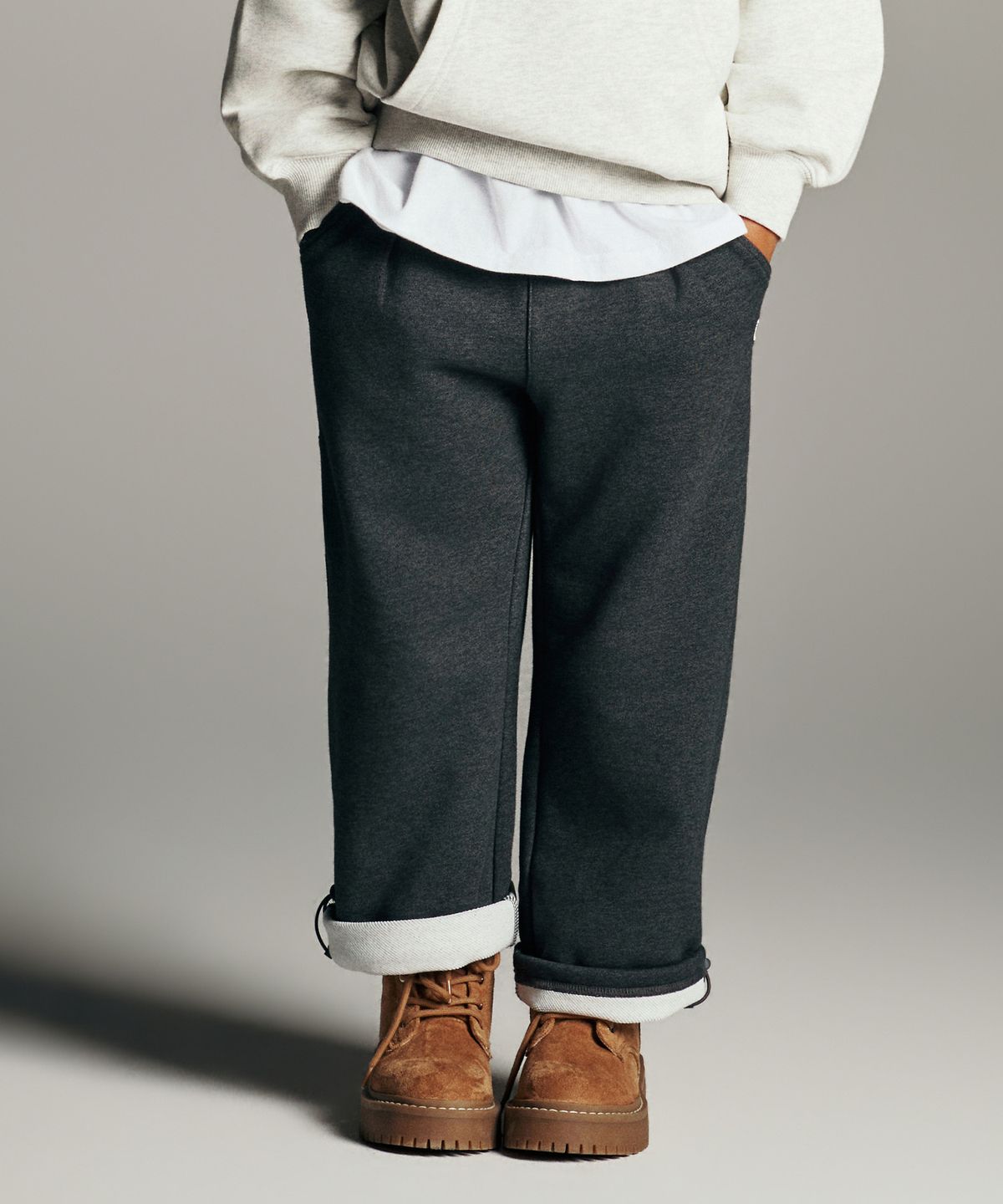 리 키즈(LEE KIDS) 베이직 와이드 스트레이트 스웻 팬츠 차콜 LK2603JP02CH