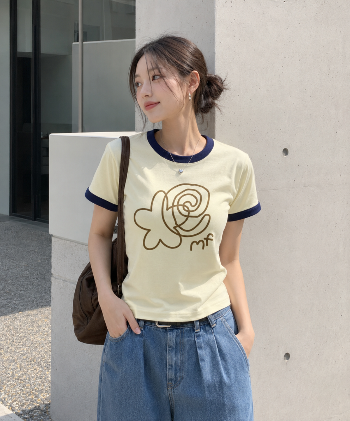 더모프하우스(THEMORFHOUSE) 두들 플라워 링거 반팔 티셔츠 버터옐로우