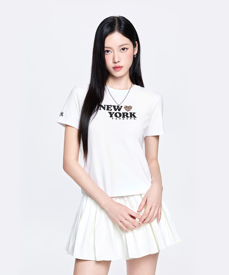 여성 레오파드 하트 레터링 슬림 세미 크롭 반팔 티셔츠 NY (White)