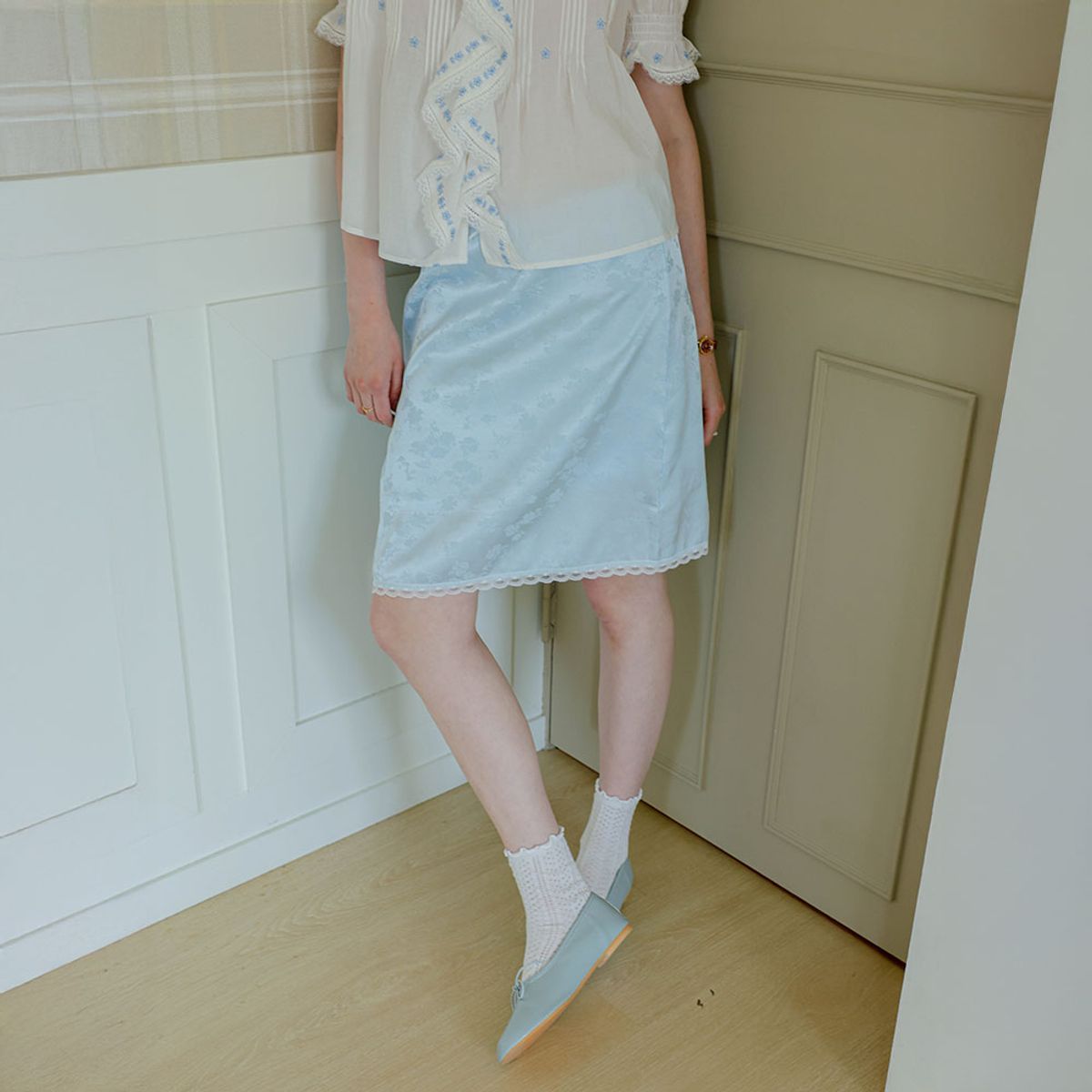 쎄무아듀(CEST MOIDEW) Cest_Floral jacquard mini skirt_BLUE