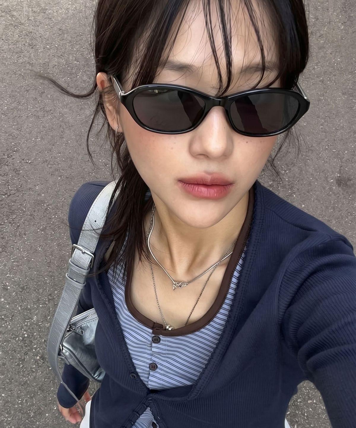 투큐브(2CUBE) Retro Cat-Eye Oval Sunglasses(Black)