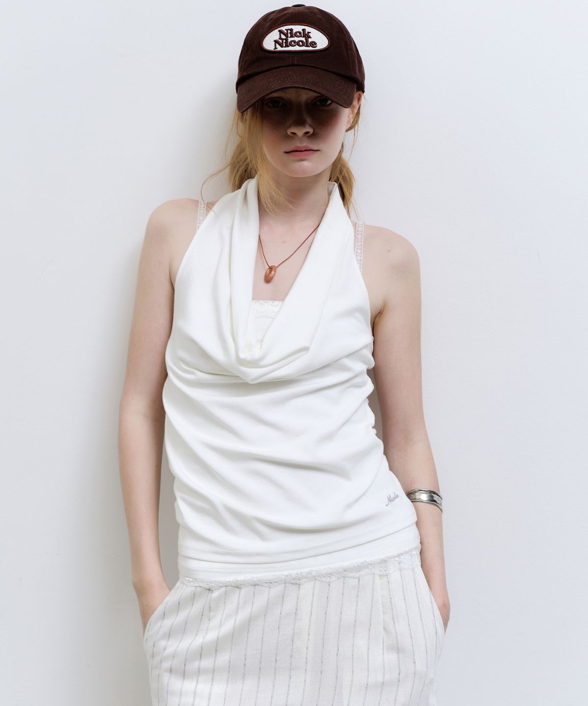 닉앤니콜(NICK&NICOLE) LAYERD DRAPE HALTER TOP_IVORY