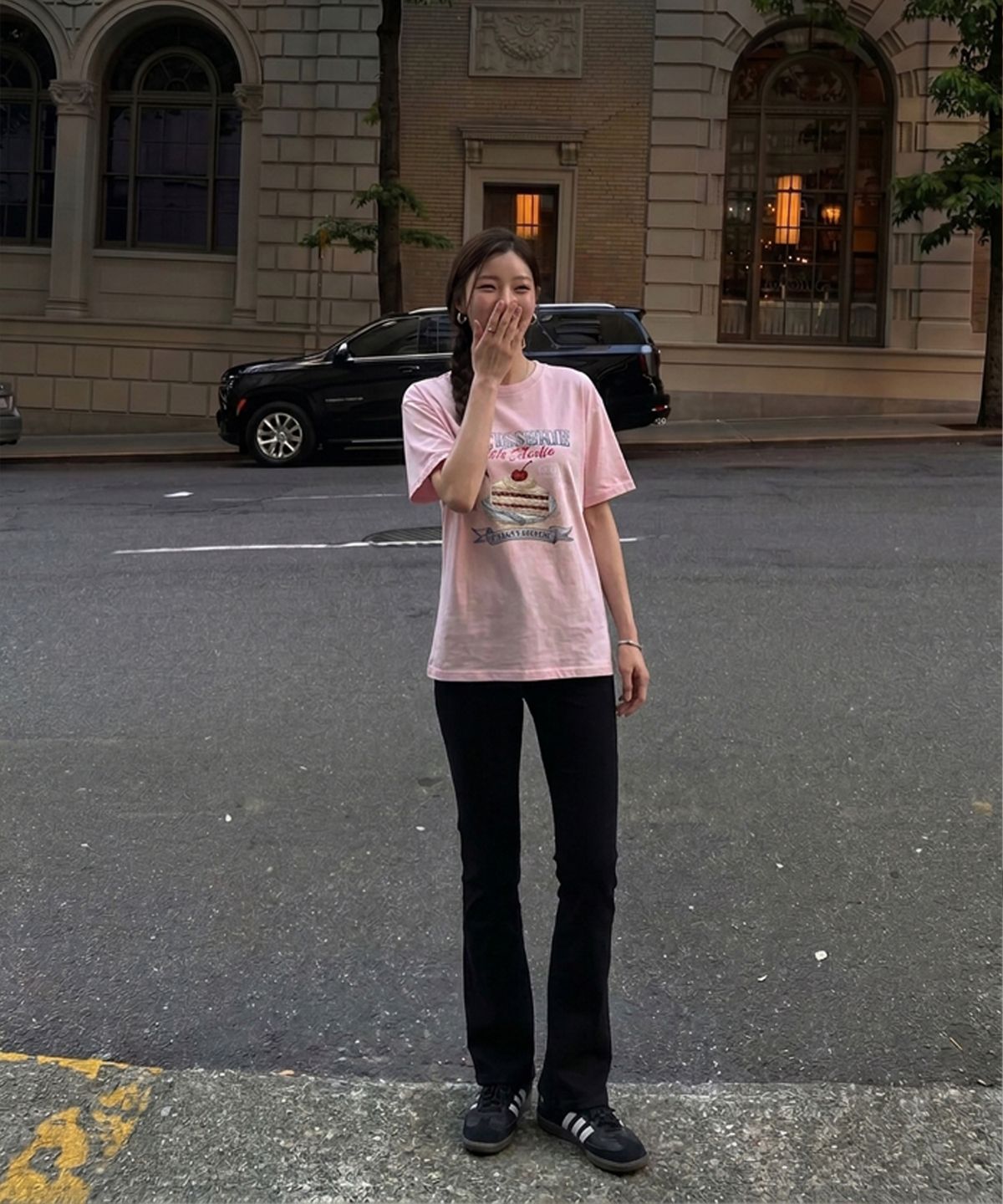 블레티(VLETI) Cotton Oversized Lettering&Cake Print Tee (pink)