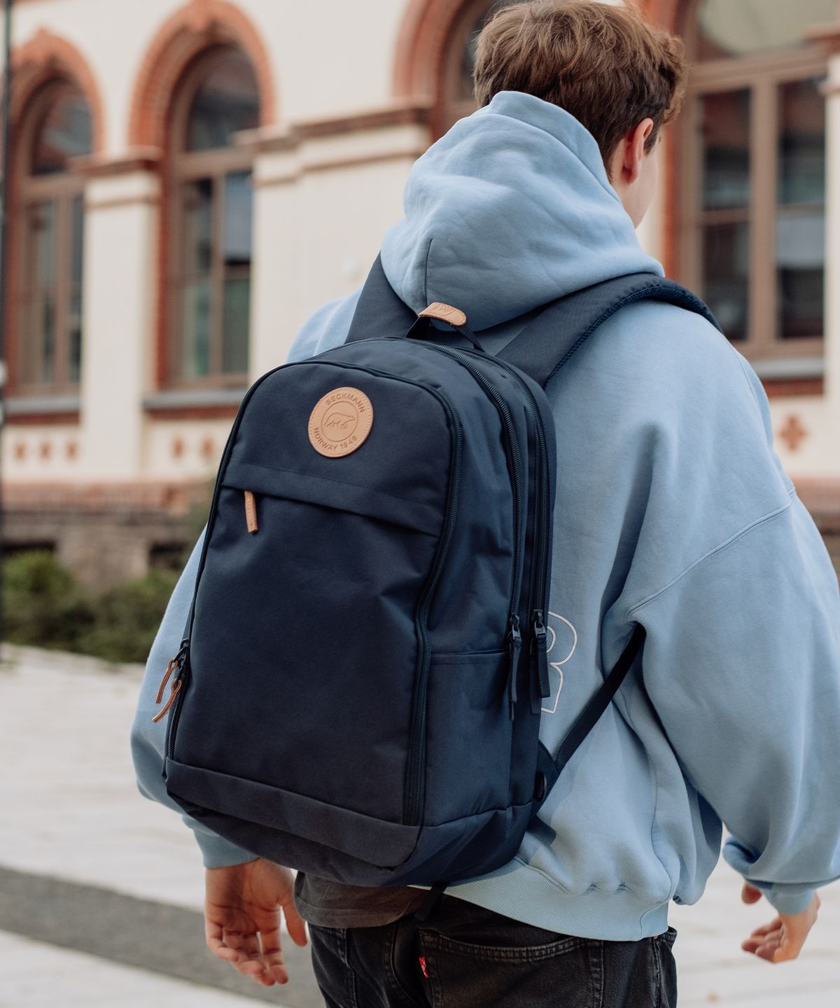 베크만(BECKMANN) 어반 백팩 30L 다크블루