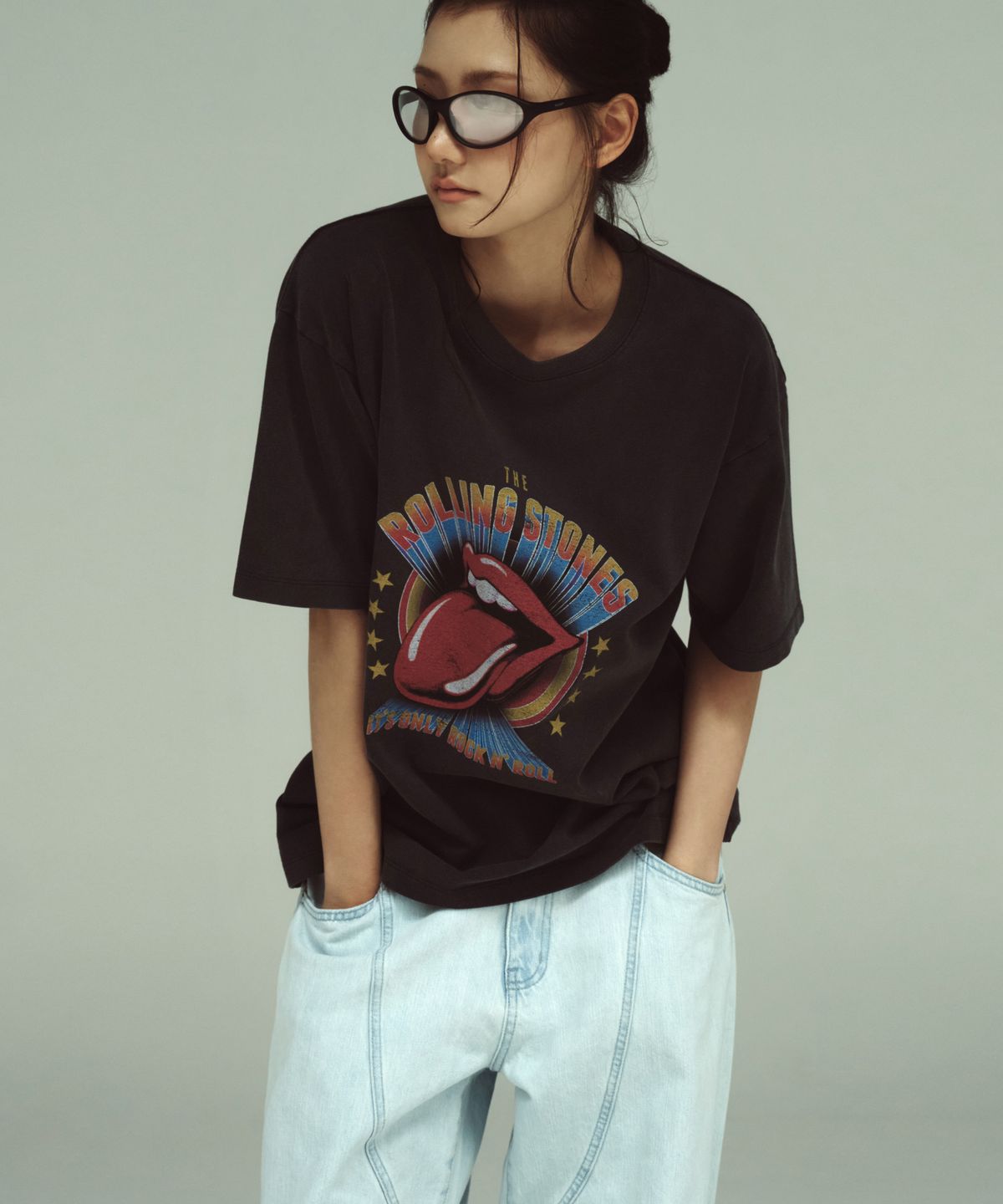 아크메드라비(ACME DE LA VIE) ROLLING STONES ROCK & ROLL SHORT SLEEVE T-SHIRT
