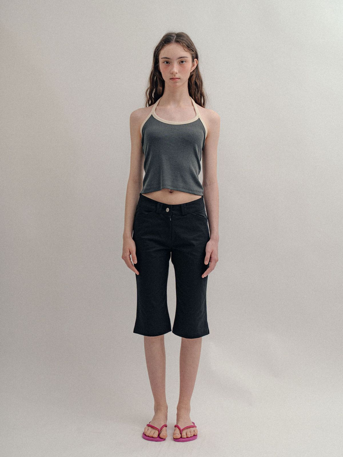 비수스(VISUS) Cotton Capri Pants_Black