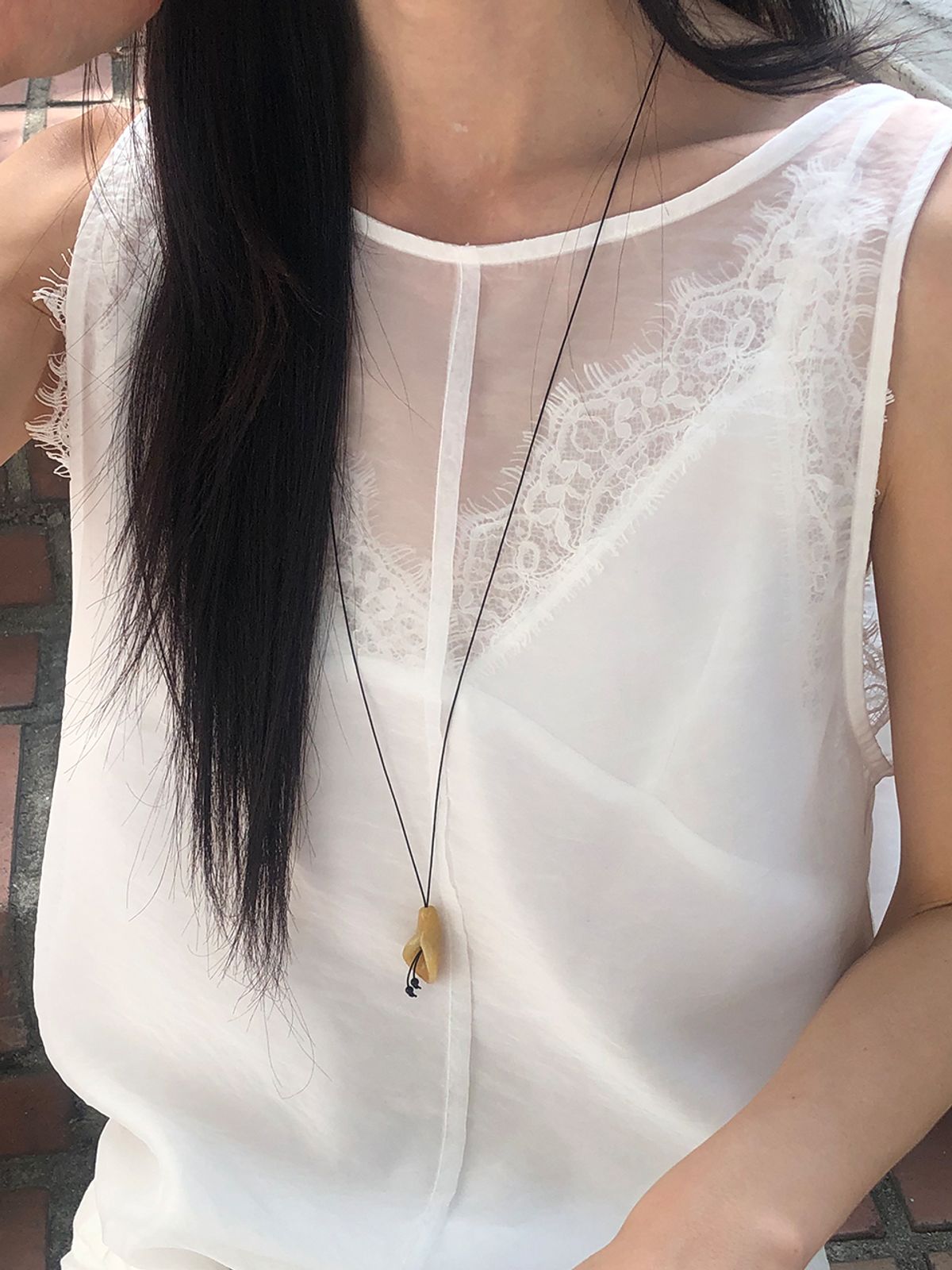 데누(DENU) Mano Fragment necklace [Yellow brown]