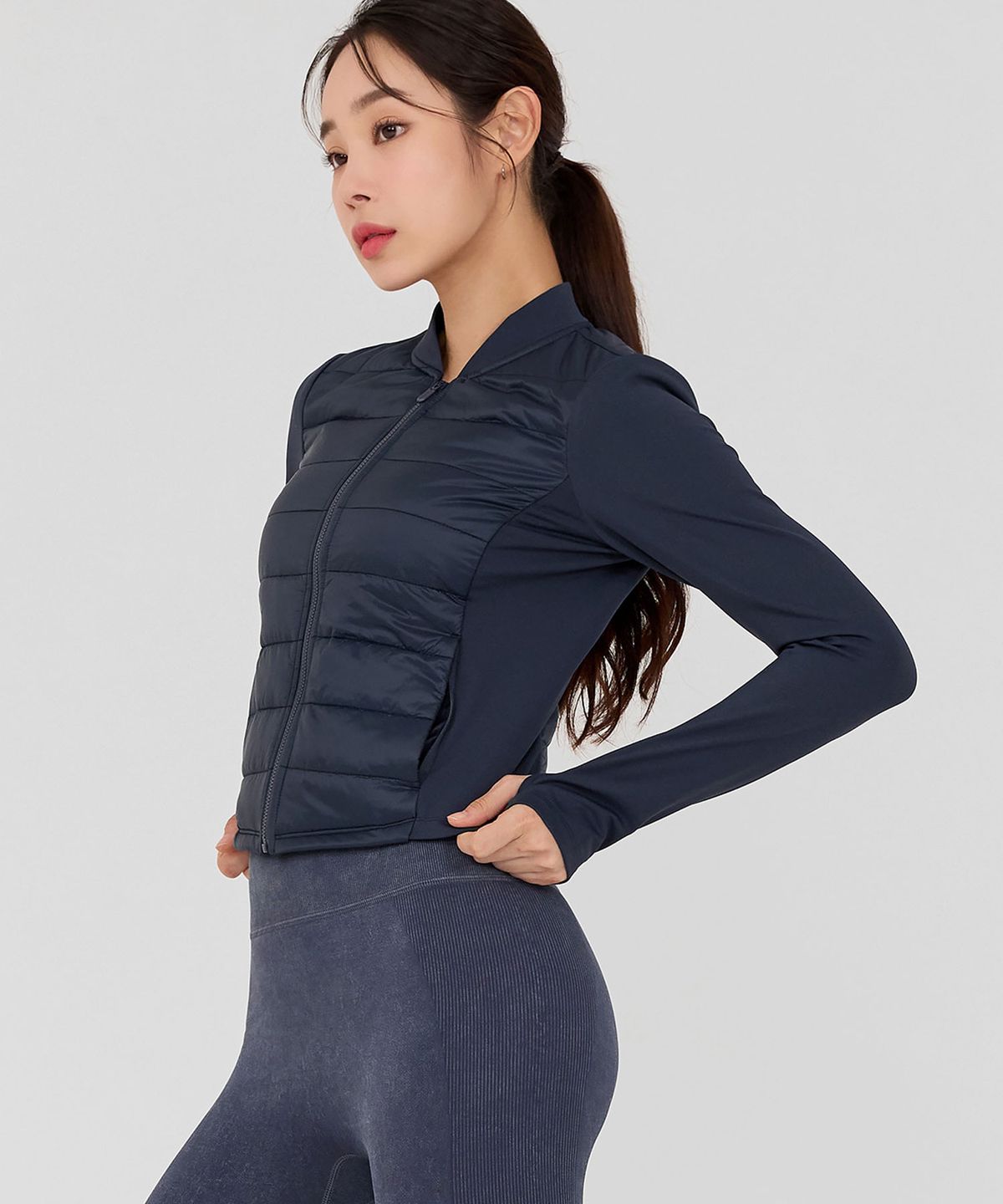 젝시믹스(XEXYMIX) 핑거홀 경량 패딩 저지 자켓 XWFGJ03H4