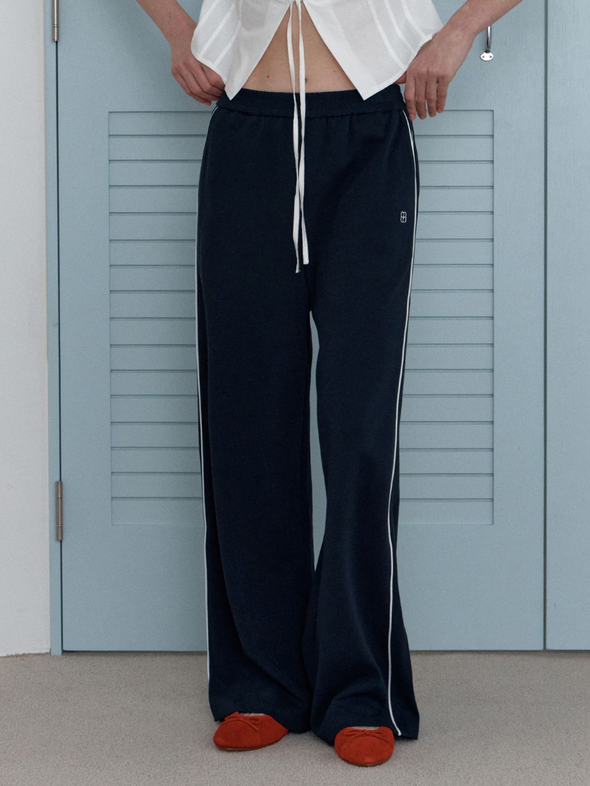 엘씨브이(LCVE) EMBROIDERY WIDE SWEAT PANTS_NAVY