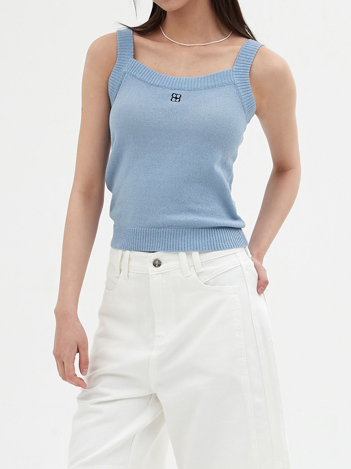 엘씨브이(LCVE) EMBROIDERY SLEEVELESS KNIT_BLUE
