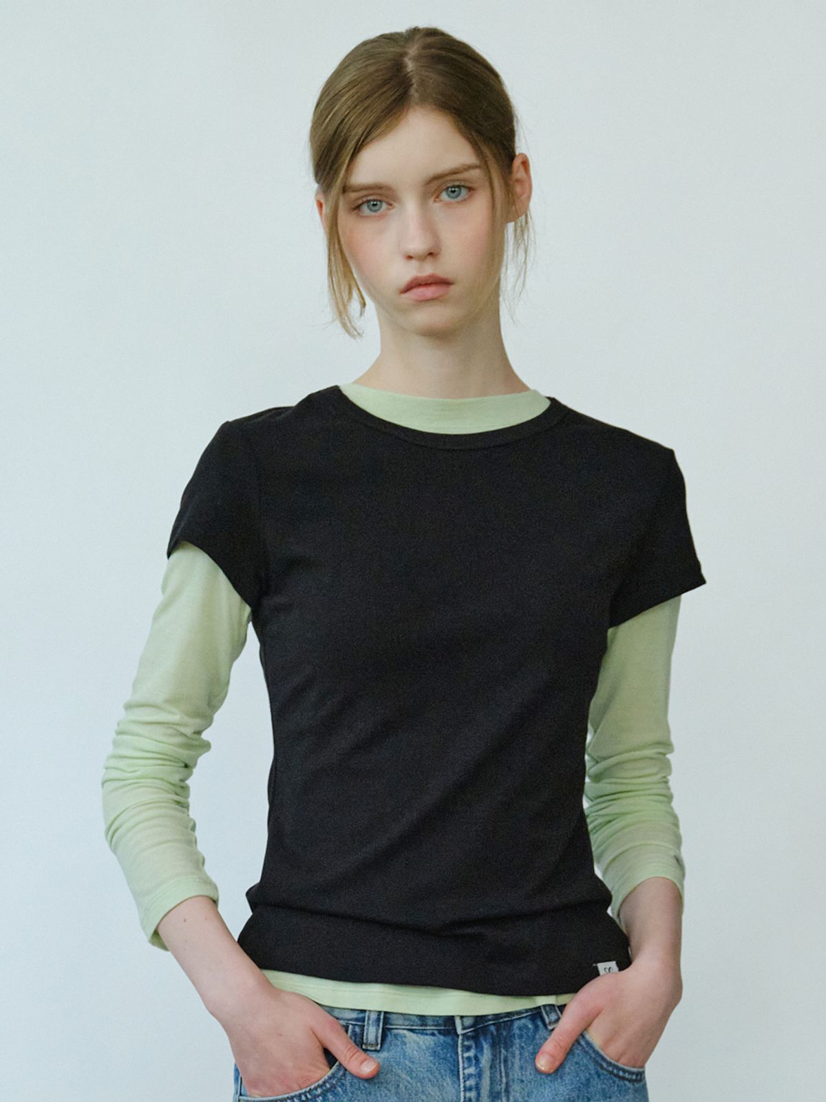 엘씨브이(LCVE) ROUND NECK BODYCON T-SHIRT_BLACK