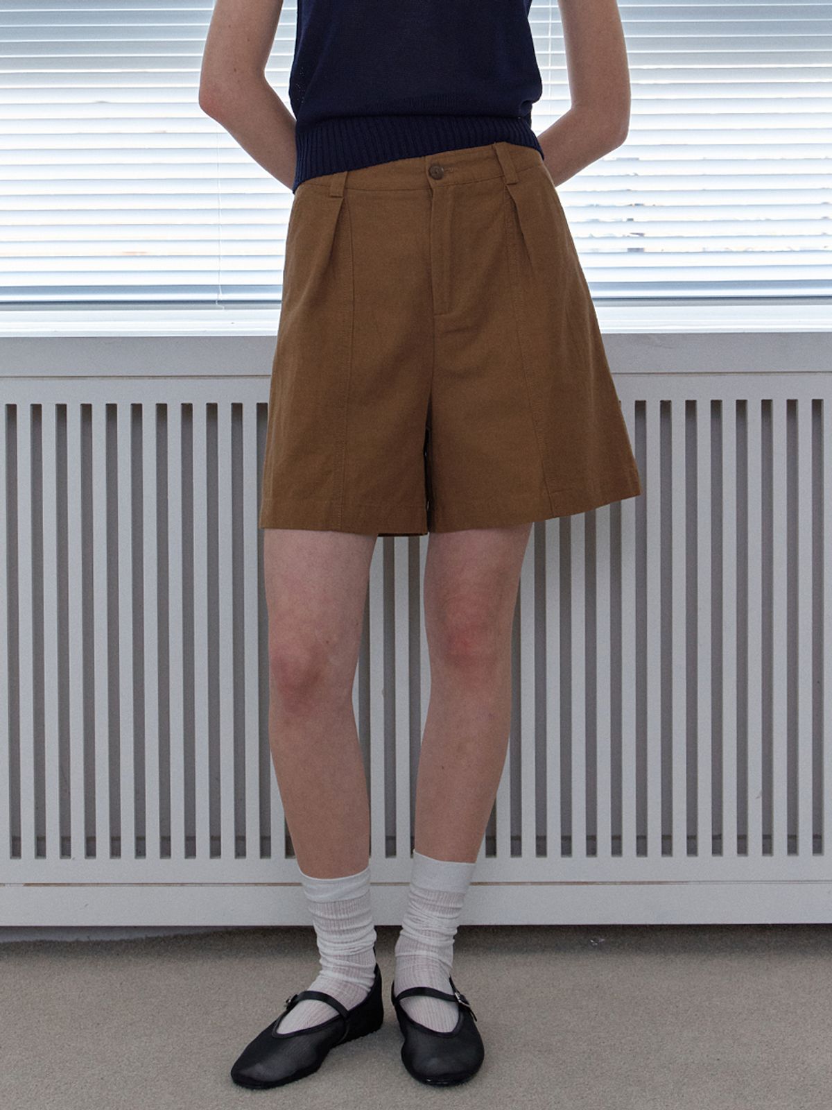 엘씨브이(LCVE) TUCK DETAIL BERMUDA PANTS_CAMEL