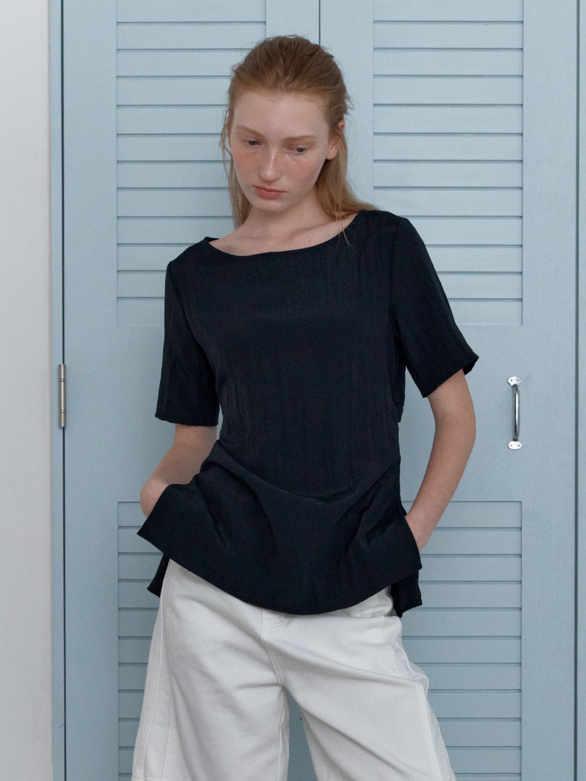 엘씨브이(LCVE) BACK CUT-OUT BLOUSE TOP_BLACK