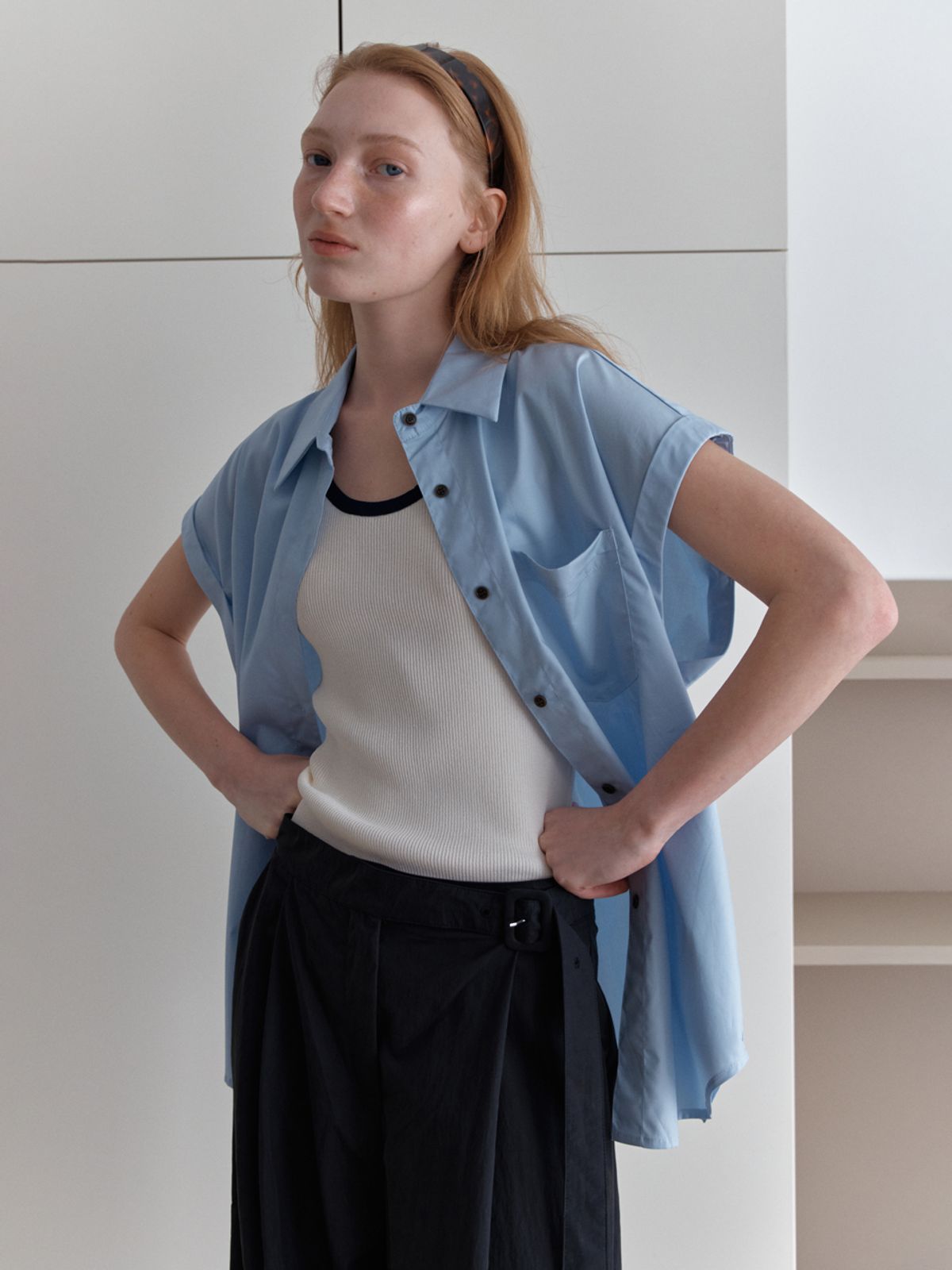 엘씨브이(LCVE) POCKET POINT SHORT-SLEEVE SHIRT_SKYBLUE