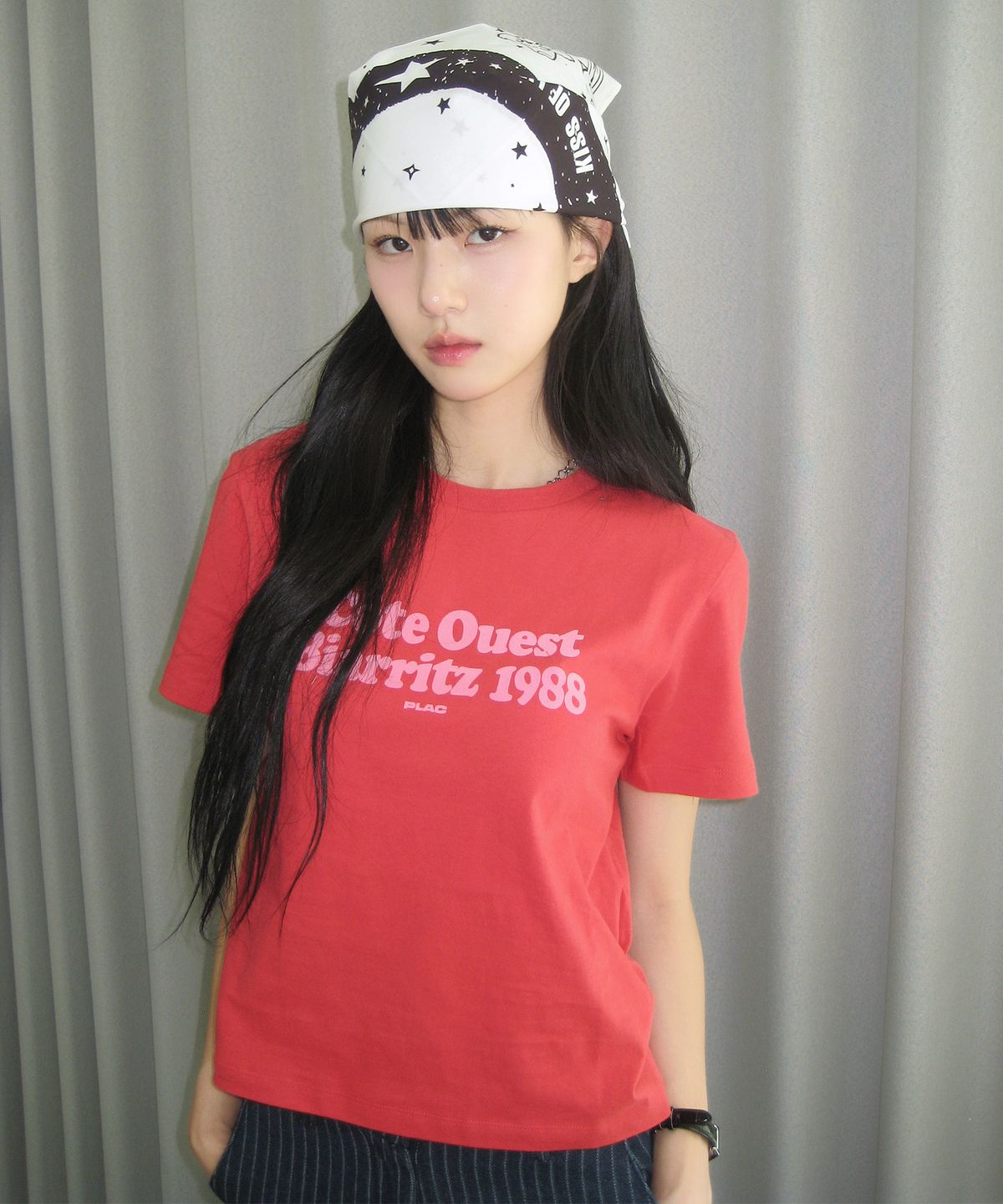 플랙 우먼(PLAC WOMEN) 그래픽 레터링 티셔츠 레드