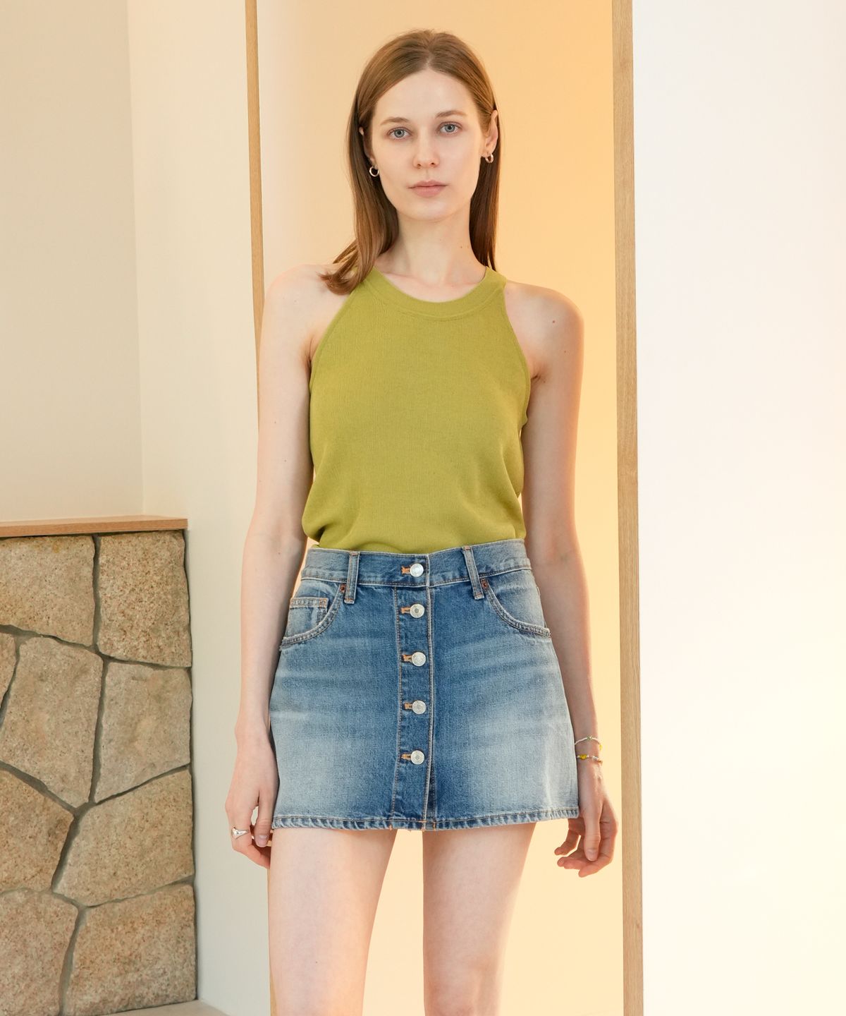 블레티(VLETI) Summer Linen Blend Deep Armhole Sleeveless (olive)