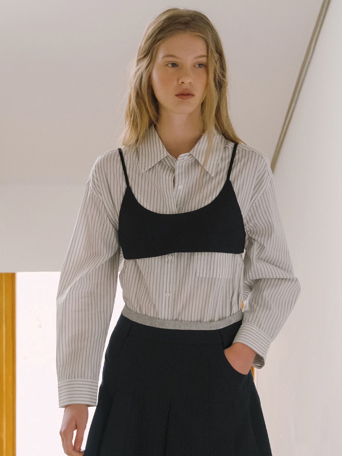엘씨브이(LCVE) BUSTIER CROP TOP [2COLORS]