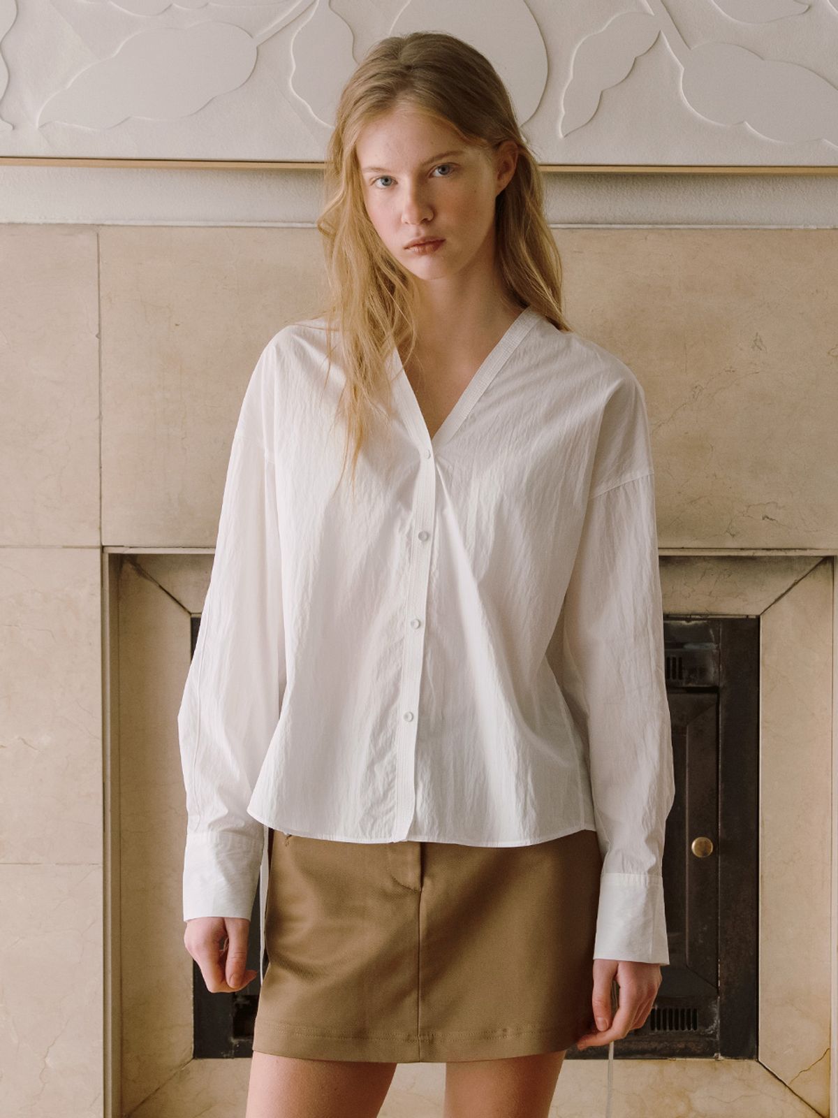 엘씨브이(LCVE) STRING V-NECK BLOUSE_WHITE