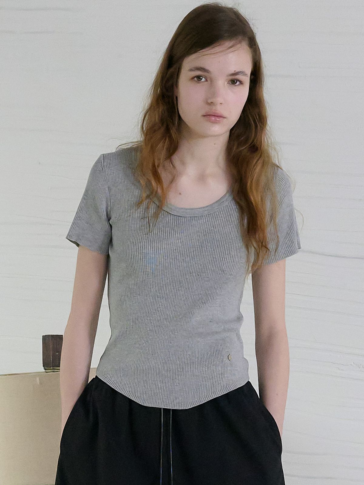 엘씨브이(LCVE) SCOOP NECK RIB KNIT TOP_GRAY