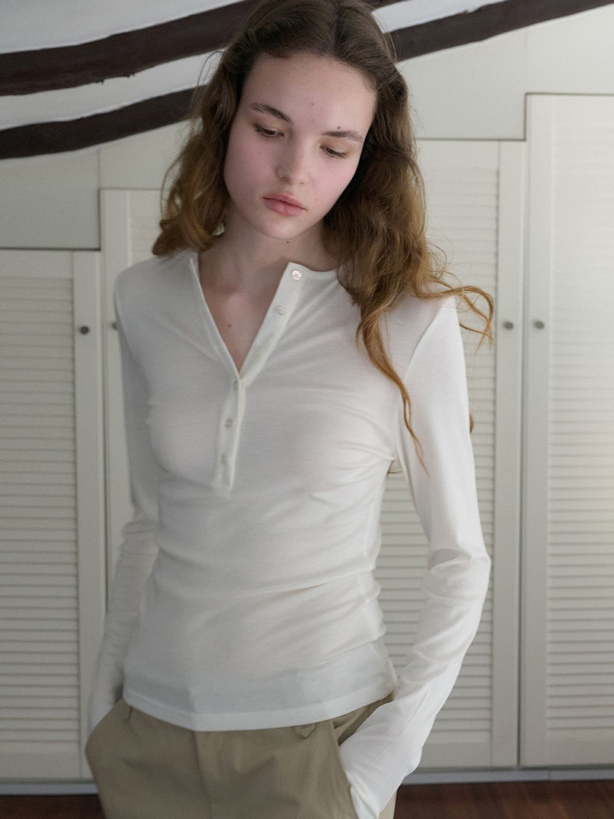 엘씨브이(LCVE) HENLEY NECK SOFT T-SHIRT_IVORY