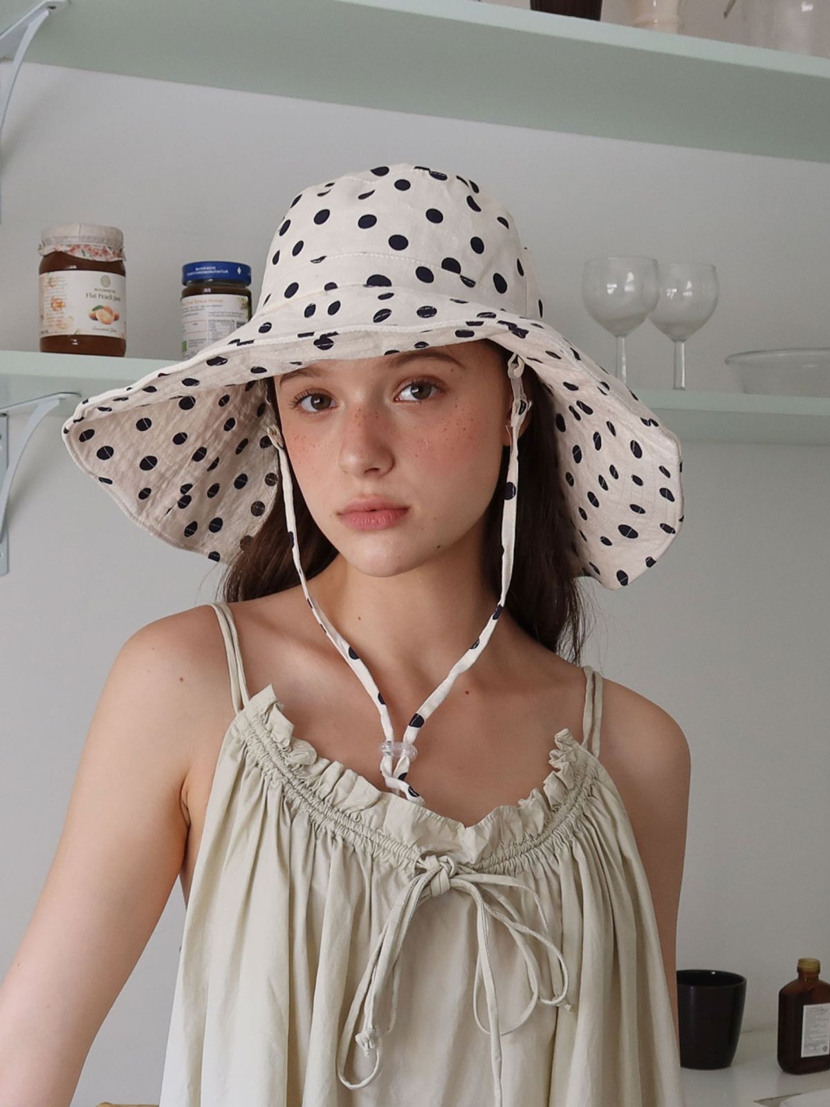 시오르(SIEOR) LOTTIE POLKA HAT_white