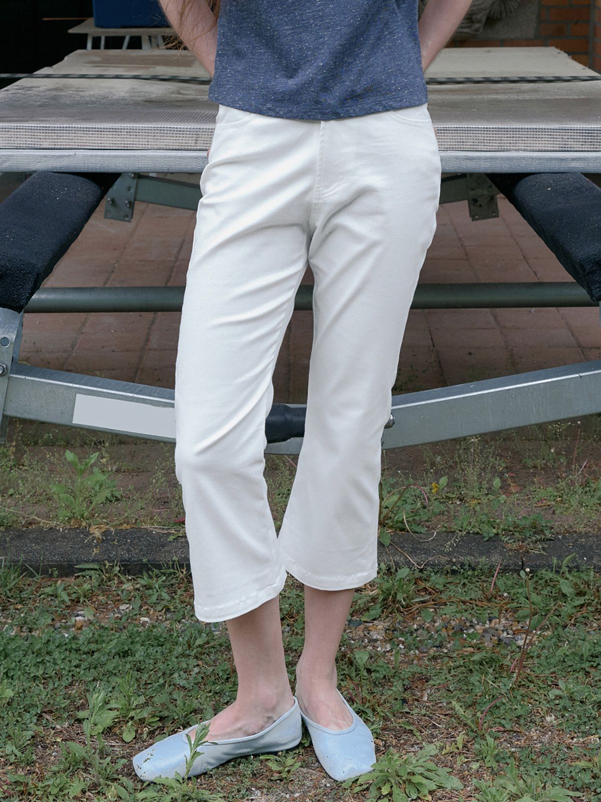 엘씨브이(LCVE) COMFORT CAPRI PANTS_WHITE