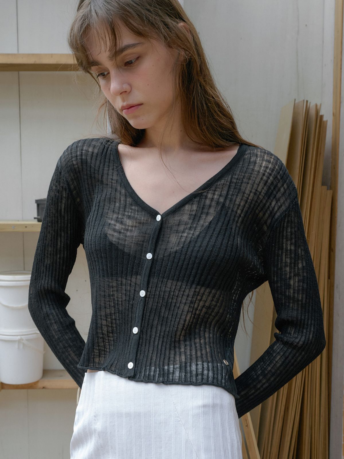 엘씨브이(LCVE) ESSENTIAL V-NECK KNIT CARDIGAN_BLACK