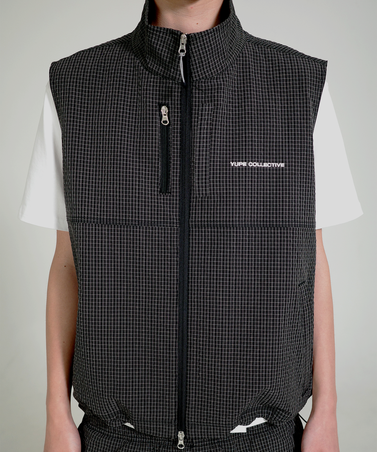 유프(YUPE) Comfy checkered vest